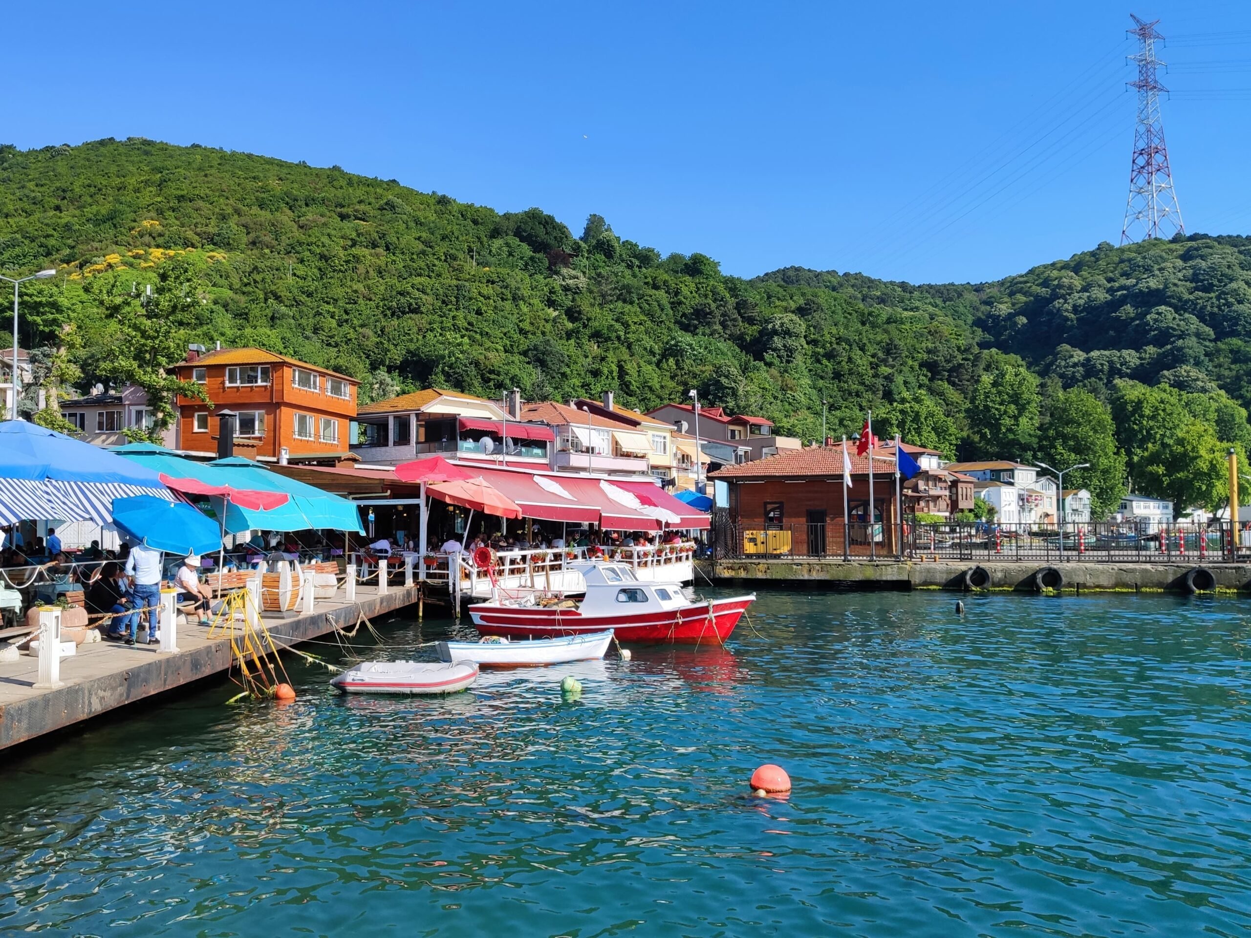 Anadolu Kavağı Balık Lokantaları: Boğaz’ın Ucuna Keyifli Bir Shuttle Yolculuğu